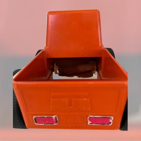 Vintage Tupperware street sweeper toy truck - Picture 6 of 7